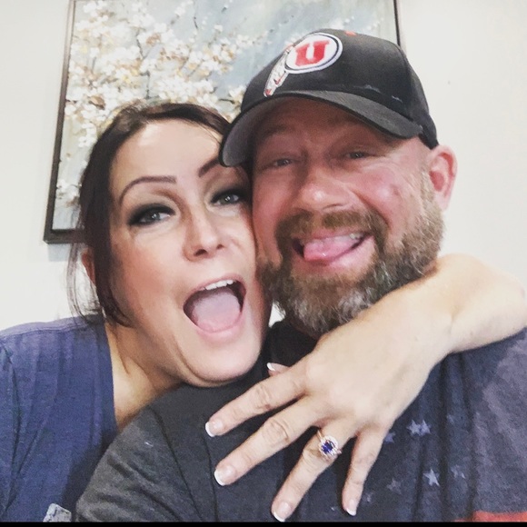 Meet your Posher, Angie - Picture 2 of 13